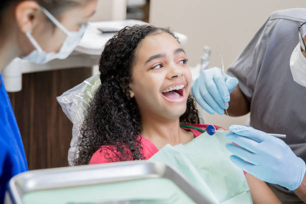 Best Emergency Dentist for Knocked-Out Tooth in Algonac, MI