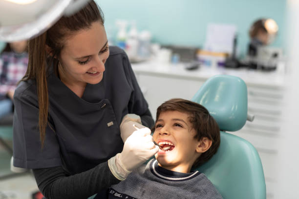 Best Emergency Dental Extractions in Algonac, MI